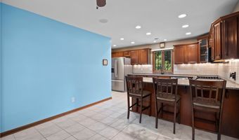 939 Barberry Cir, Amherst, OH 44001