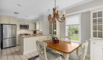 213 Corey Ln 213, Middletown, RI 02842