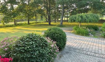 21 Walden Parke Way, Bangor, ME 04401