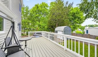 74 Rhinecliff St, Arlington, MA 02476
