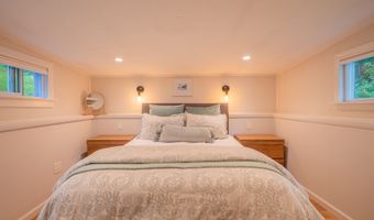 158 Stadley Rough Rd, Danbury, CT 06811