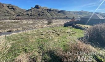 107 Appleford Dr, Asotin, WA 99402