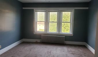 915 S Front St 2, Allentown, PA 18103