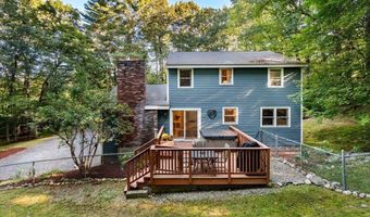 5 Hickory Hill Dr, Londonderry, NH 03053