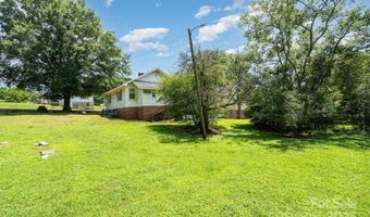 210 Lincoln St, Badin, NC 28009