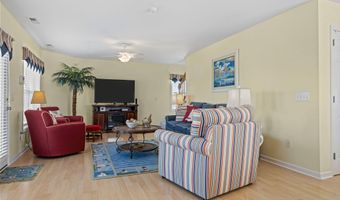 215 E Ft Macon Rd, Atlantic Beach, NC 28512