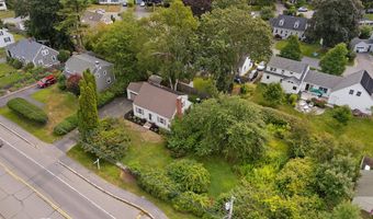 17 US Route One, Falmouth, ME 04105
