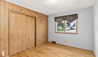 2627 W HEATHER Ave, Appleton, WI 54914
