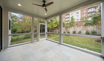 2133 N OAKLAND St, Arlington, VA 22207