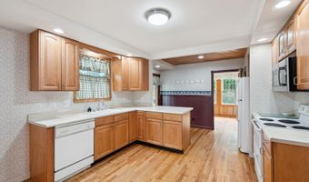 15 Huston Ave, Auburn, ME 04210