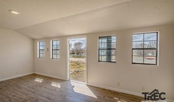 127 Little Rock Rd, Clark, WY 82435