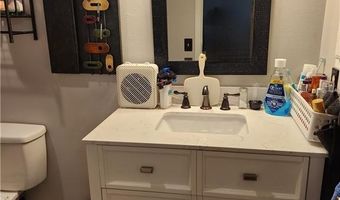 13 Kensington Dr, Bella Vista, AR 72715