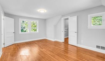 8230 GREGORY Dr, Alexandria, VA 22309