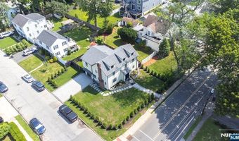 309 Clinton Ave, Bergenfield, NJ 07621