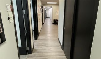 517 N WESTHILL Blvd, Appleton, WI 54914
