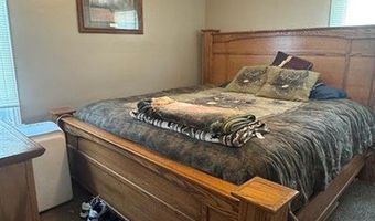 6034 Jane Ave, Allen Park, MI 48101