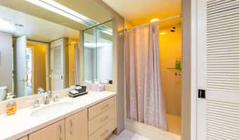 88 Piikoi St 1402, Honolulu, HI 96814