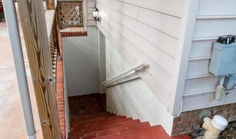 7810 HAYFIELD Rd, Alexandria, VA 22315
