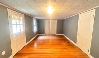 8005 Poplar Cp, Austinville, VA 24312