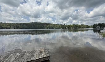 137 Sherwood Dr, Becket, MA 01223