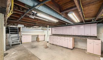 614 S 7th St, Atchison, KS 66002
