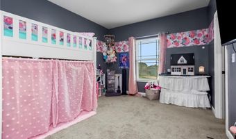 804 N 168th St, Basehor, KS 66007