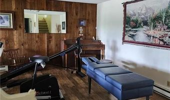 27 Partridge Dr, Agency, MO 64401