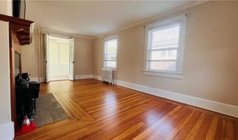 105 Bliss Rd, Newport, RI 02840