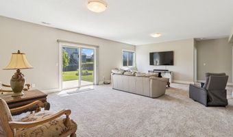 1337 S 7th St, Adel, IA 50003