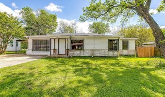 1031 Wade Hampton St, Benbrook, TX 76126