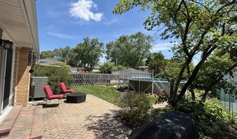 1317 N Mitchell Ave, Arlington Heights, IL 60004