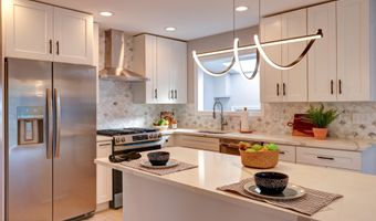 42 Cherry Tree Farm Rd, Middletown, NJ 07748