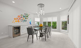284 Park Ave, Oakhurst, NJ 07755