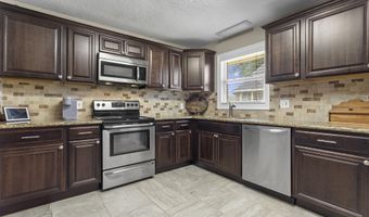 14199 Dundeewood Rd, Biloxi, MS 39532