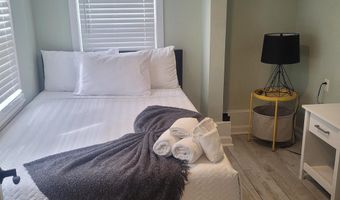 105 N Windsor Ave, Atlantic City, NJ 08401