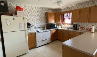 1207 S Wayne St, Angola, IN 46703