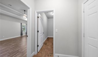 9 Monmouth Dr, Bella Vista, AR 72714