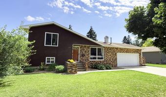 1222 Apollo Ave, Aberdeen, SD 57401