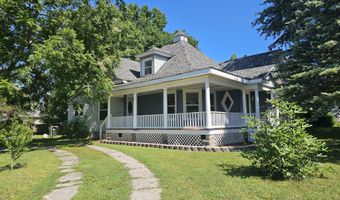 503 Mcnatt Ave, Aurora, MO 65605