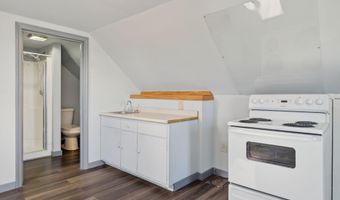 2386 N Belfast Ave, Augusta, ME 04330