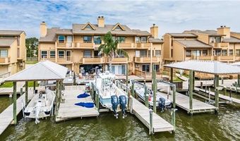 24 LAKE BREEZE Dr 24, New Orleans, LA 70129