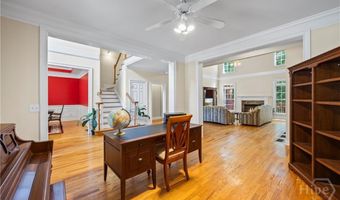 1050 Chestnut Glen Dr, Athens, GA 30606