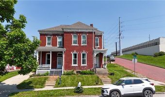 432 S 5th St, Atchison, KS 66002