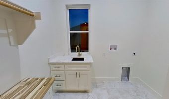 8236 Kelly Ln, Alvarado, TX 76009