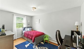 22 Camelot Cir, Johnston, RI 02919