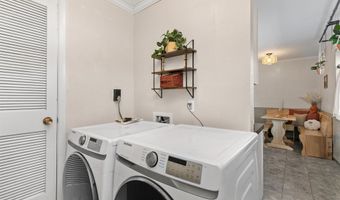 605 6th Street Pl SE, Altoona, IA 50009