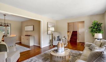 8108 BEECH TREE Rd, Bethesda, MD 20817