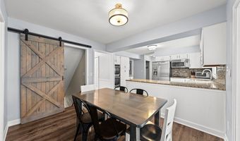 390 Willard Rd, Aurora, OH 44202