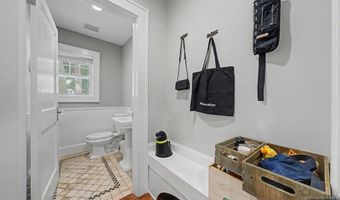 26 George St, Allendale, NJ 07401