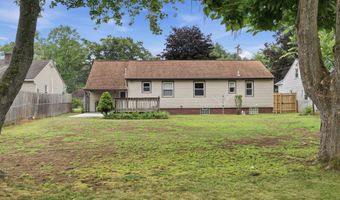 49 Gipp Rd, Albany, NY 12203